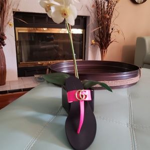 Gucci Marmont thong sandals.